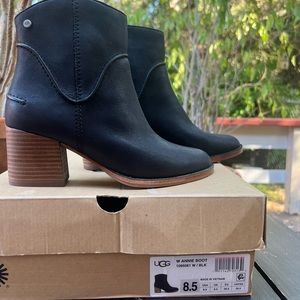 BMWT UGG Leather Black Annie Boot in box